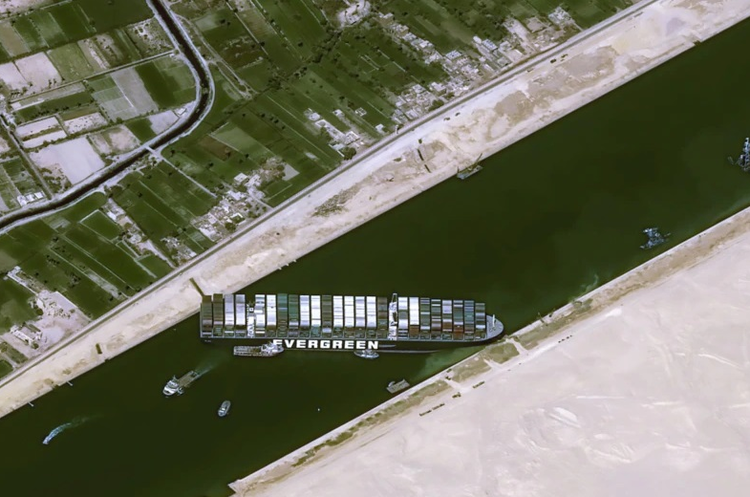 Зображення ілюстративне Суховантаж MV Glory з українською кукурудзою зняли з мілини в Суецькому каналі