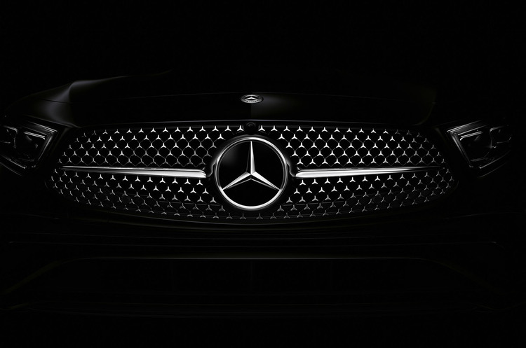 Mercedes-Benz запустить мережу з 10 000 зарядних станцій для електрокарів Mercedes-Benz запустить мережу з 10 000 зарядних станцій для електрокарів