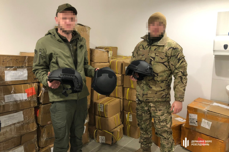 ДБР передало Нацгвардії вилучену броню на 8 млн грн ДБР передало Нацгвардії вилучену броню на 8 млн грн