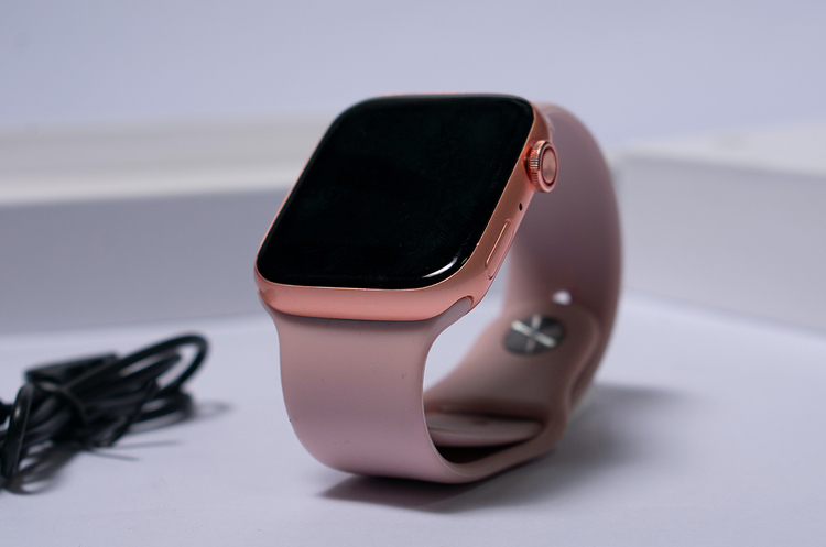 Apple планує виробляти власні екрани в 2024 році, щоб знизити залежність від Samsung і LG – Bloomberg Apple планує виробляти власні екрани в 2024 році, щоб знизити залежність від Samsung і LG – Bloomberg