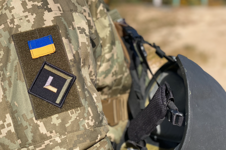 Окупанти використовують українську військову форму для провокацій на напрямку Кремінної – ЦНС Окупанти використовують українську військову форму для провокацій на напрямку Кремінної – ЦНС