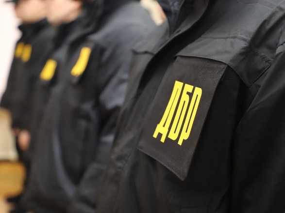 ДБР виявило на Одеській митниці вантажівки рф та білорусі з сільгосптехнікою на 12 млн грн ДБР виявило на Одеській митниці вантажівки рф та білорусі з сільгосптехнікою на 12 млн грн