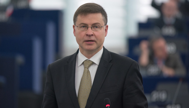 Строки погашення кредитів ЄС для України можуть коригуватися - Домбровскіс Строки погашення кредитів ЄС для України можуть коригуватися - Домбровскіс