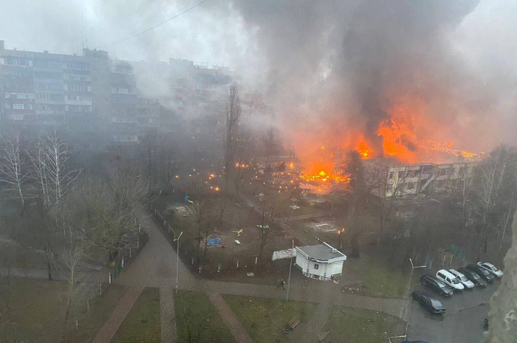UPDATED: Helicopter crashes near kindergarten in Brovary, there are dead