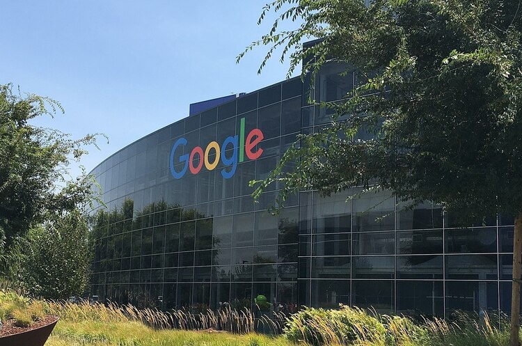 Google звільнить 12 000 працівників – це 6% персоналу компанії Google звільнить 12 000 працівників – це 6% персоналу компанії