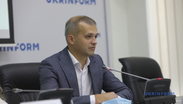 Василь Лозинський Заступника Кубракова затримали на одержанні $400 000 хабаря
