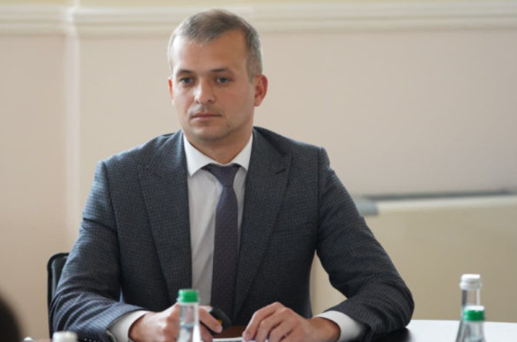 Кабмін звільнив Лозинського з посади заступника міністра розвитку громад Кабмін звільнив Лозинського з посади заступника міністра розвитку громад