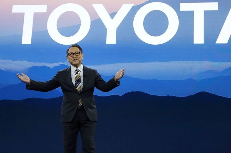 Акіо Тойода Онук засновника Toyota покидає пост гендиректора компанії