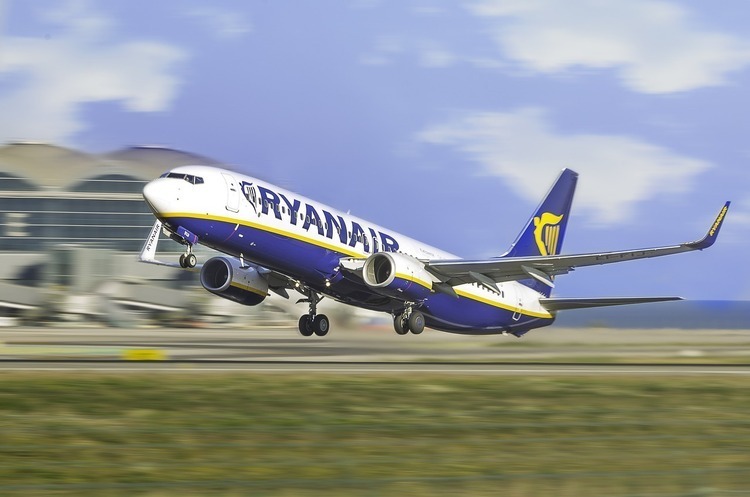 Ryanair наймає український персонал, щоб бути готовою повернутися в Україну після війни Ryanair наймає український персонал, щоб бути готовою повернутися в Україну після війни