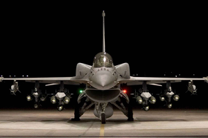 Нідерланди готові розглянути запит на постачання Україні винищувачів F-16