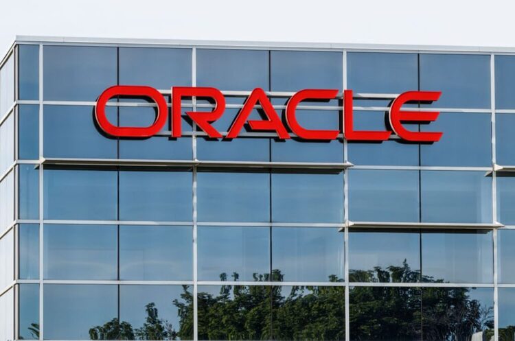 Oracle інвестує $1,5 млрд у третій дата-центр в Саудівській Аравії Oracle інвестує $1,5 млрд у третій дата-центр в Саудівській Аравії