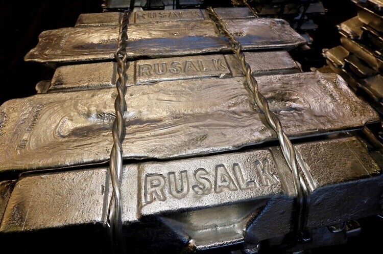 The US may block imports of Russian aluminum by imposing 200% tariffs