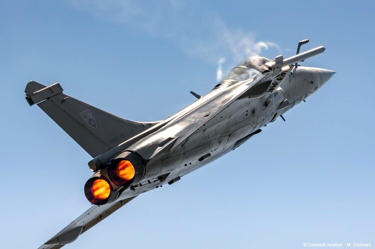 Україна працює над отриманням першої ескадрильї іноземних бойових літаків – Кулеба