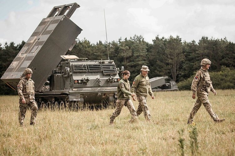 Зображення ілюстративне Повітряні сили знищили 2 ворожі літаки на сході України
