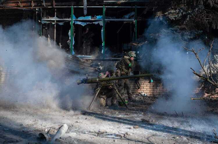 Захисники України ліквідували 690 ворогів за добу Захисники України ліквідували 690 ворогів за добу