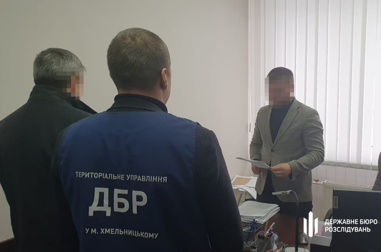 Посадовців лісової галузі Вінниччини судитимуть за сприяння незаконній вирубці лісів Посадовців лісової галузі Вінниччини судитимуть за сприяння незаконній вирубці лісів