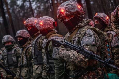 Сто разів померти віртуально, щоб вижити в реальному бою: як симулятори допомагають українським військовим