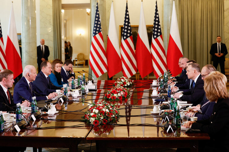 фото Evelyn Hockstein/Reuters Президент Польщі подякував Байдену за несподіваний візит до України