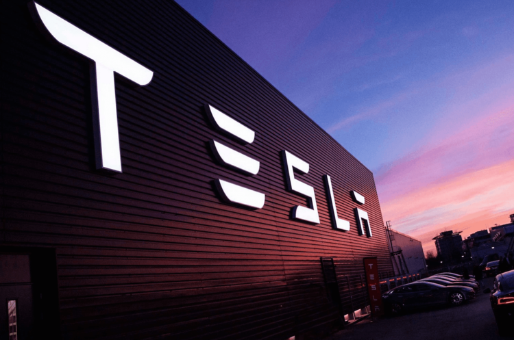 Tesla домовилася з південнокорейською L&F про постачання матеріалів до акумуляторів на $2,9 млрд Tesla домовилася з південнокорейською L&F про постачання матеріалів до акумуляторів на $2,9 млрд