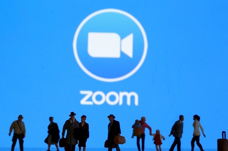 Zoom  	«без причини» звільнив президента компанії Томба