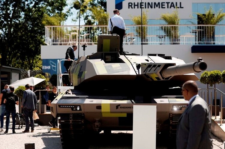 Німецький Rheinmetall веде переговори про будівництво танкового заводу в Україні Німецький Rheinmetall веде переговори про будівництво танкового заводу в Україні