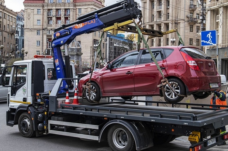 У Раді пропонують не евакуювати авто за порушення правил паркування – законопроєкт У Раді пропонують не евакуювати авто за порушення правил паркування – законопроєкт