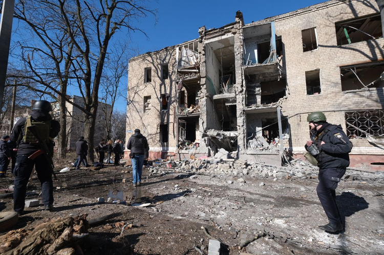 ОНОВЛЕНО: росіяни вдарили по центру Краматорська, є жертви ОНОВЛЕНО: росіяни вдарили по центру Краматорська, є жертви