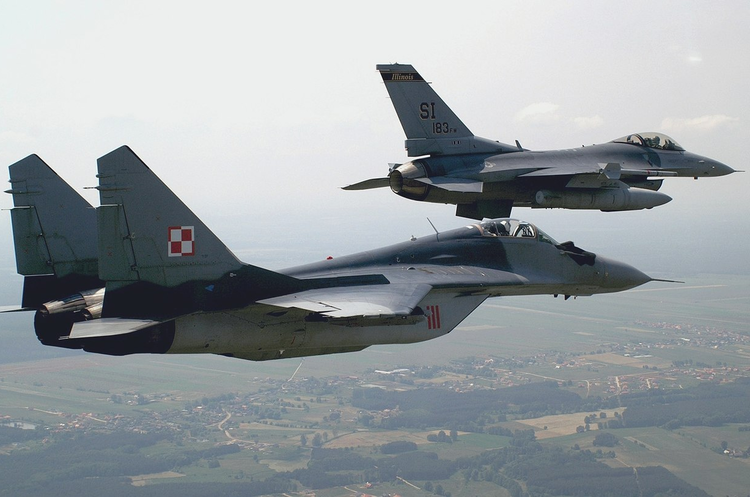 Словаччина погодила відправлення Україні своїх МіГ-29