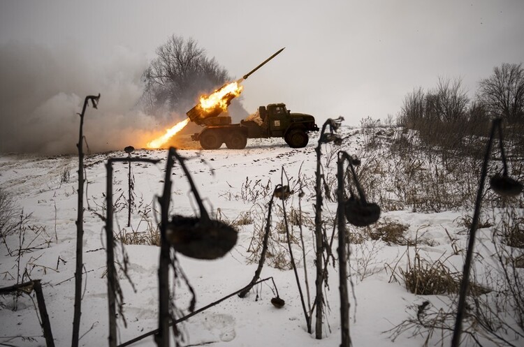 Євросоюз готується надіслати Україні мільйон снарядів