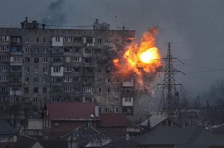 Загарбники вдарили 	«Градами» по житловому будинку на Запоріжжі, є жертви
