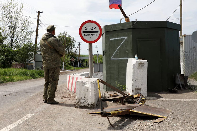 Зображення ілюстративне Окупанти погрожують жителям Херсонщини ув'язненням за відсутність паспорта рф