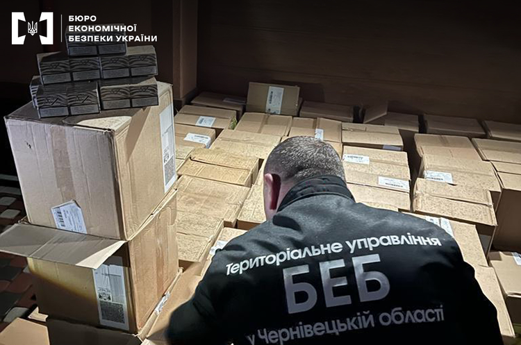 БЕБ вилучило партію контрафактного товару в Чернівцях на 2,5 млн грн БЕБ вилучило партію контрафактного товару в Чернівцях на 2,5 млн грн