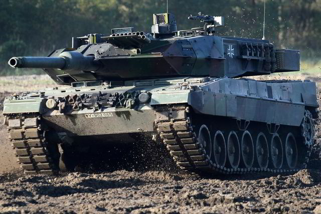 Фінляндія вирішила передати Україні три танки Leopard 2