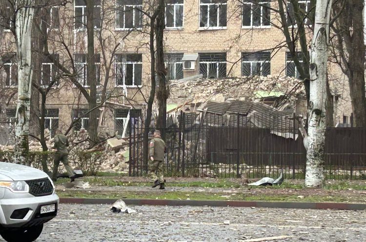 У тимчасово окупованому Мелітополі пролунали декілька вибухів У тимчасово окупованому Мелітополі пролунали декілька вибухів