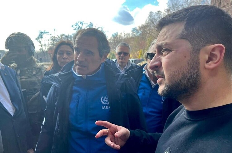 Зеленський і гендиректор МАГАТЕ відвідали Дніпровську ГЕС Зеленський і гендиректор МАГАТЕ відвідали Дніпровську ГЕС