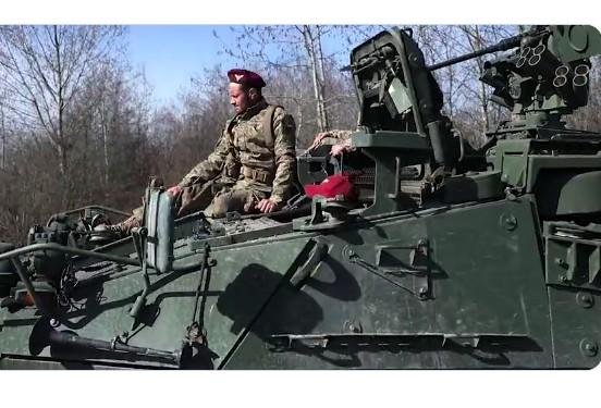 Reznikov demonstrates combat vehicles provided by the United States