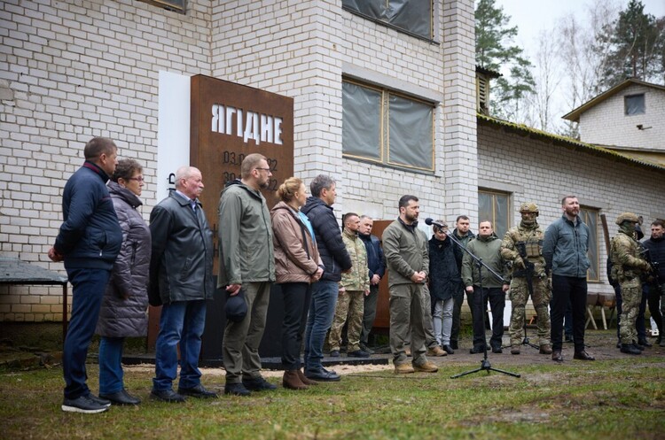 фото Офіційний сайт Президента України Зеленський анонсував контрнаступ України: «Окупанти ще мають час піти»