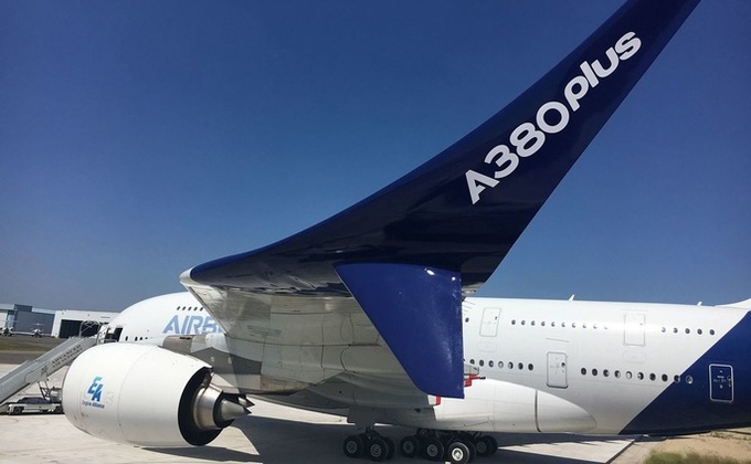 фото DR Airbus заявила, що припинить відносини з усіма компаніями, які обслуговуватимуть російські літаки