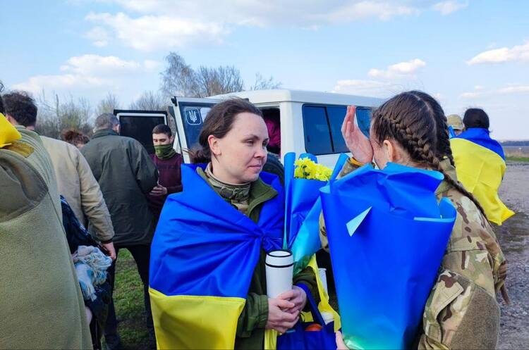 ОНОВЛЕНО: Україна повернула з полону 100 громадян ОНОВЛЕНО: Україна повернула з полону 100 громадян
