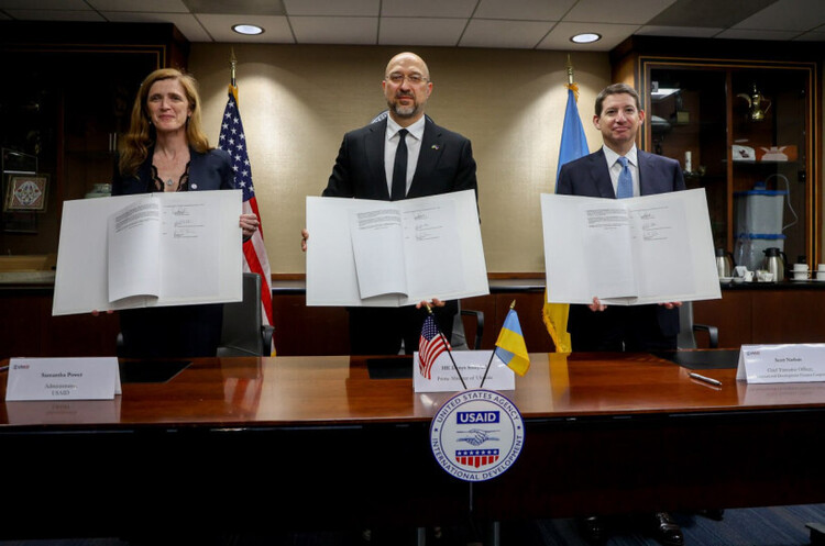 Україна підписала меморандум із DFC та USAID щодо підтримки залучення інвестицій Україна підписала меморандум із DFC та USAID щодо підтримки залучення інвестицій