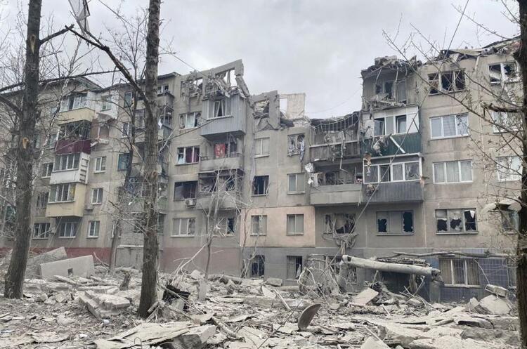 Two more dead found under the ruins of a house in Slovyansk Two more dead found under the ruins of a house in Slovyansk