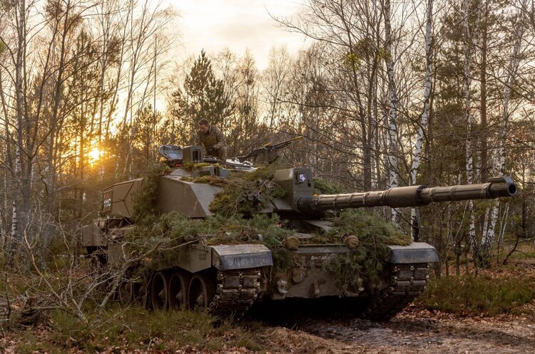     14  Challenger 2
