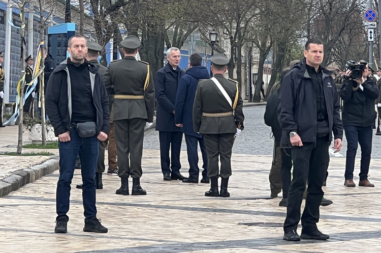 Генсек НАТО Столтенберг прибув до Києва Генсек НАТО Столтенберг прибув до Києва