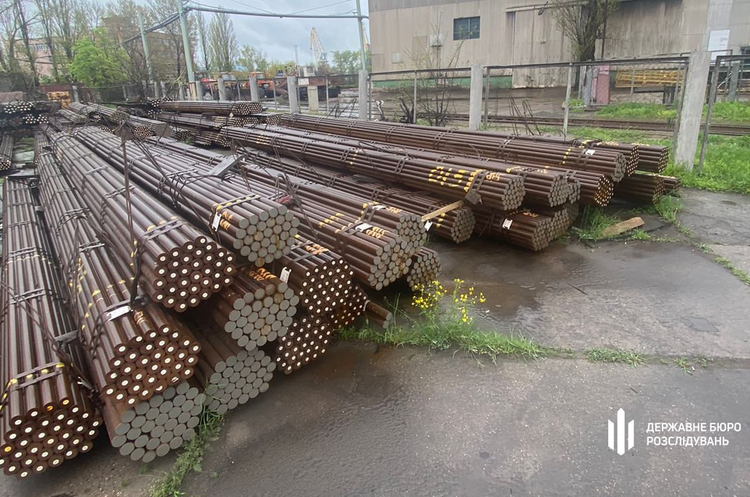 ДБР передало до АРМА вилучене в російських комерсантів майно на 4 млн грн ДБР передало до АРМА вилучене в російських комерсантів майно на 4 млн грн