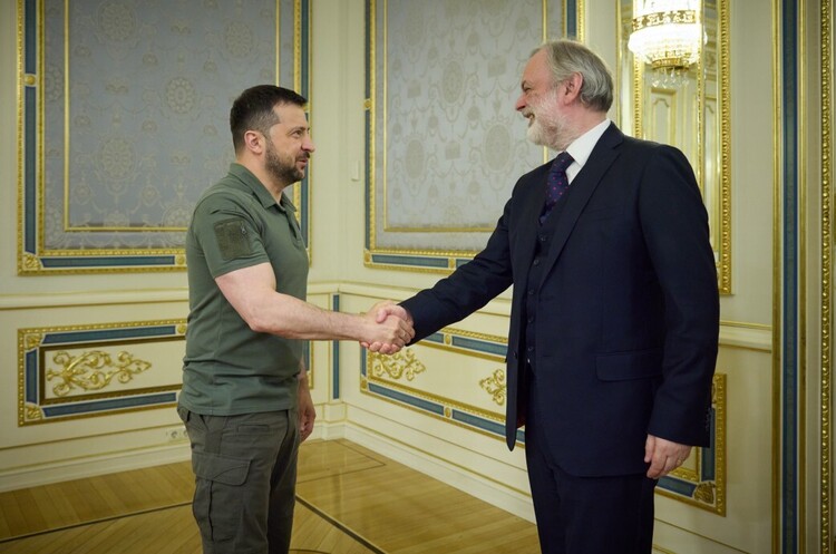 Zelensky calls on the United Kingdom to take the lead in forming an air coalition for Ukraine Zelensky calls on the United Kingdom to take the lead in forming an air coalition for Ukraine