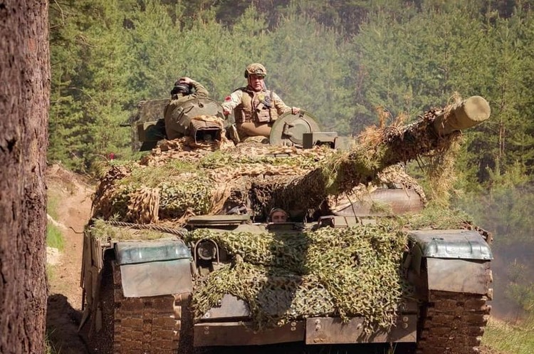 Захисники України ліквідували 580 ворогів за добу Захисники України ліквідували 580 ворогів за добу