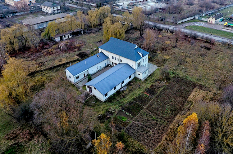 На 2 червня заплановані торги з продажу маєтку на Івано-Франківщині загальною площею 1000 кв. м На 2 червня заплановані торги з продажу маєтку на Івано-Франківщині загальною площею 1000 кв. м