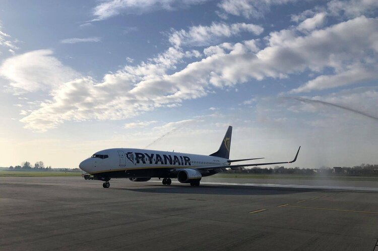 Лоукостер Ryanair купує у Boeing 300 літаків на $40 млрд Лоукостер Ryanair купує у Boeing 300 літаків на $40 млрд