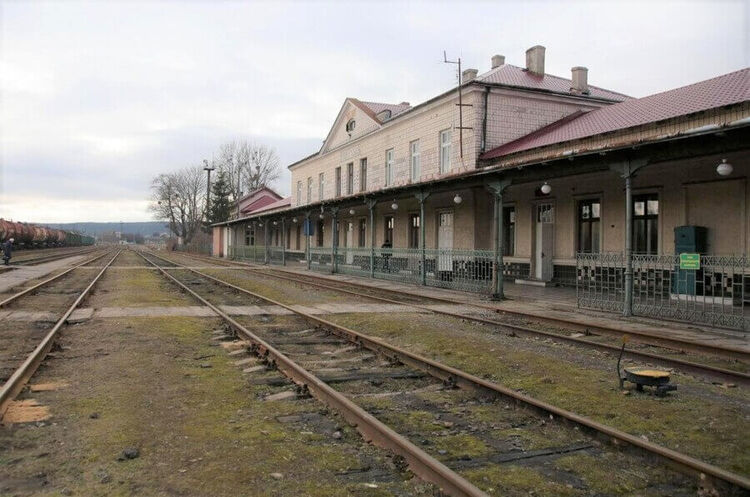 Польська залізнична компанія SKPL з 1 червня запустить додаткові рейси з Варшави до Рави-Руської Польська залізнична компанія SKPL з 1 червня запустить додаткові рейси з Варшави до Рави-Руської