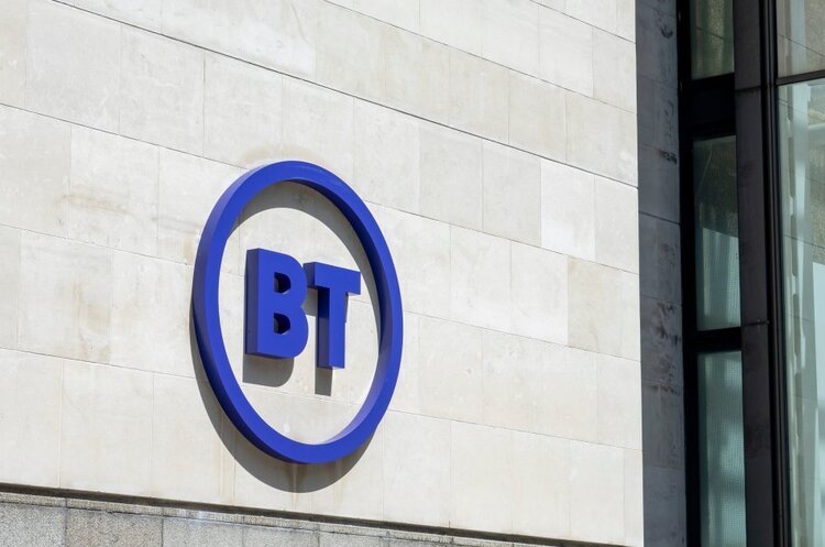 Телекомгігант BT скоротить 55 000 співробітників і замінить їх ШІ Телекомгігант BT скоротить 55 000 співробітників і замінить їх ШІ